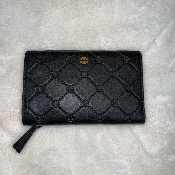 Tory Burch Wallet - Picture 1 of 3
